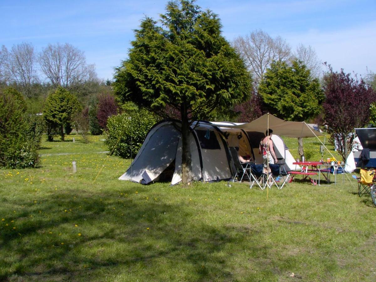 Отель Safari Tent At Camping Le Roptai Рошфор Экстерьер фото